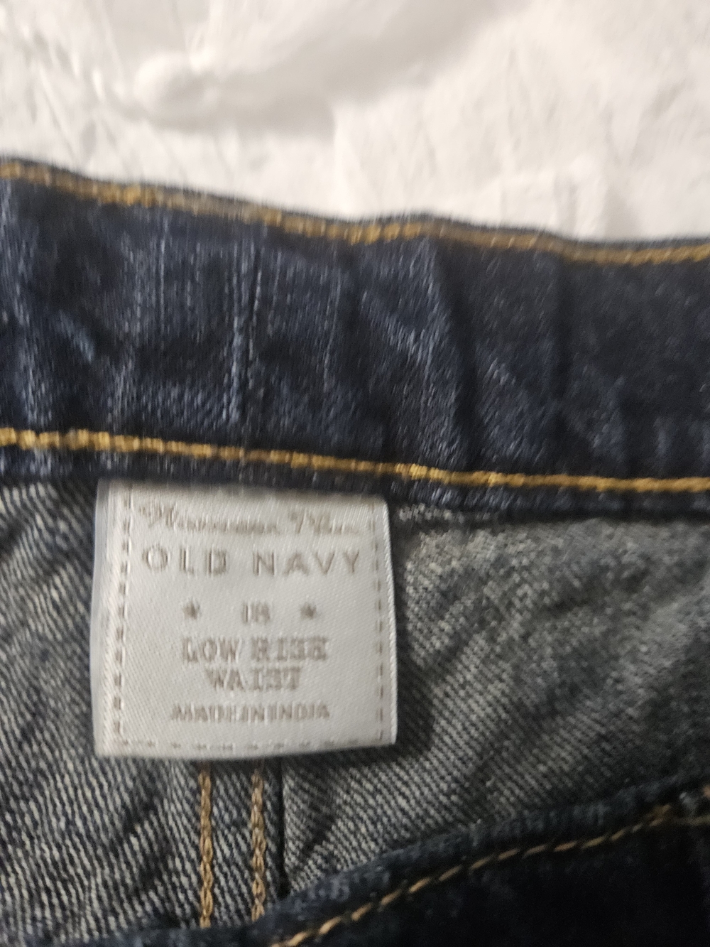Old Navy Dark Blue Cropped Denim Jeans - Picture 3 of 3